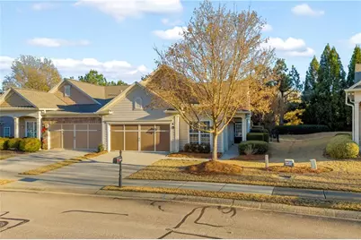 6116 Longleaf Drive, Hoschton, GA 30548 - Photo 2