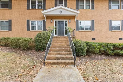 3510 Roswell Road #APT C2, Atlanta, GA 30305 - Photo 2