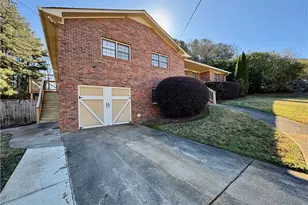 30 Shallowford Rd NE, Kennesaw, GA 30144 - Photo 4