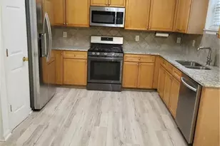 1372 Dukes Creek Dr, Kennesaw, GA 30152 - Photo 6