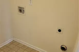 1372 Dukes Creek Dr, Kennesaw, GA 30152 - Photo 16