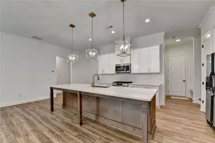 1329 Davis St, Sugar Hill, GA 30518 - Photo 6