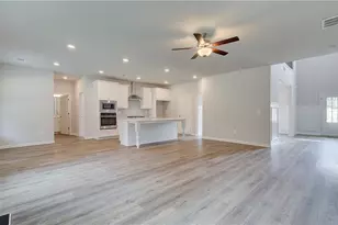 805 Moreland Dr, Hampton, GA 30228 - Photo 6