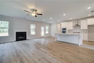 805 Moreland Dr, Hampton, GA 30228 - Photo 4