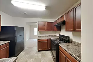 2539 Piering Dr, Lithonia, GA 30038 - Photo 2