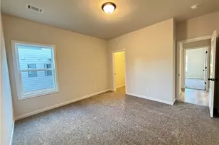 5520 Tullis Dr, Gainesville, GA 30507 - Photo 10