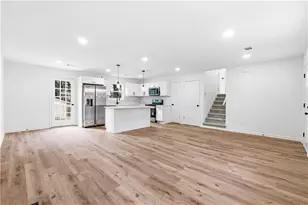 1429 Ridgewood Pl, Lawrenceville, GA 30043 - Photo 6