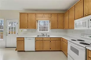 255 Hillbrook Chase, Newnan, GA 30263 - Photo 18