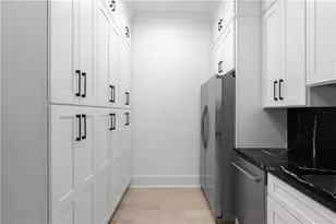 409 Thunder Rd, Buford, GA 30518 - Photo 30