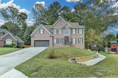 1015 Rowe Oak Circle, Lawrenceville, GA 30043 - Photo 2