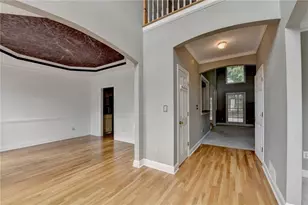 1015 Rowe Oak Cir, Lawrenceville, GA 30043 - Photo 6