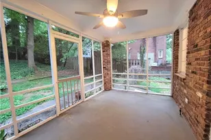 1321 Stillwood Dr NE, Atlanta, GA 30306 - Photo 10