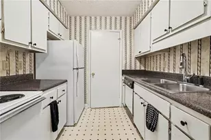 1615 Wingate Way, Atlanta, GA 30350 - Photo 8