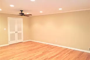 4625 Kings Down Rd, Dunwoody, GA 30338 - Photo 8