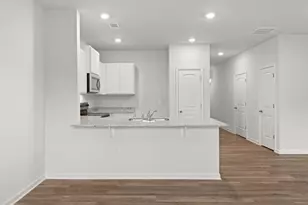5997 Skylar Dr, Atlanta, GA 30336 - Photo 6
