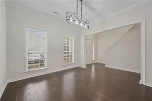 902 Tree Creek Blvd, Lawrenceville, GA 30043 - Photo 4