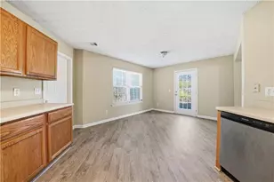 945 Campbell Gate Rd, Lawrenceville, GA 30045 - Photo 12