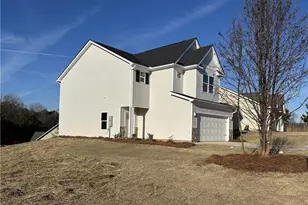 424 Highland Pointe Dr, Alto, GA 30510 - Photo 2