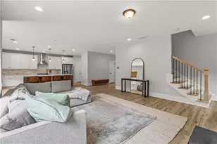 2022 Drew Dr NW, Atlanta, GA 30318 - Photo 18