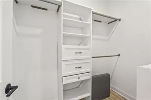 2022 Drew Dr NW, Atlanta, GA 30318 - Photo 24