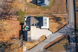 547 Center Road SE, Cartersville, GA 30121 - Photo 2