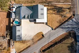 547 Center Road SE, Cartersville, GA 30121 - Photo 4