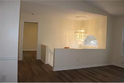 135 Omega Drive, Lawrenceville, GA 30044 - Photo 10