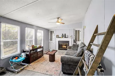 112 Skyland Drive E, Locust Grove, GA 30248 - Photo 4