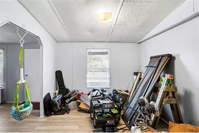 112 Skyland Drive E, Locust Grove, GA 30248 - Photo 6