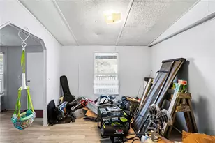 112 Skyland Dr E, Locust Grove, GA 30248 - Photo 6