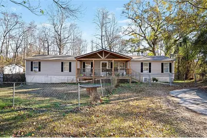 112 Skyland Drive E, Locust Grove, GA 30248 - Photo 2