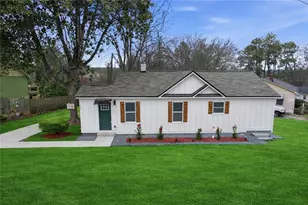 177 Woods Dr NE, Marietta, GA 30060 - Photo 1