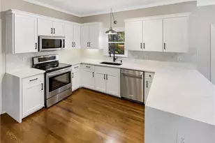 2380 Black Bear Ct, Buford, GA 30519 - Photo 2