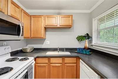 1647 Briarcliff Road NE #8, Atlanta, GA 30306 - Photo 10