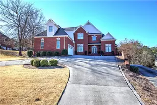 113 Vogel Street NE, Calhoun, GA 30701 - Photo 1