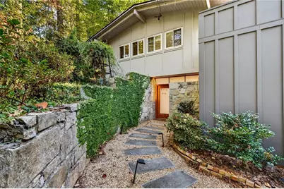 3813 Watkins Place NE, Brookhaven, GA 30319 - Photo 1