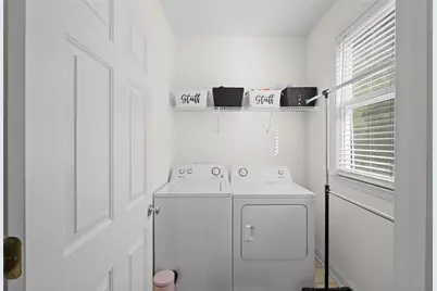 6464 Edgewater Cove, Fairburn, GA 30213 - Photo 8