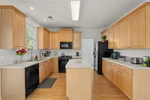 6464 Edgewater Cove, Fairburn, GA 30213 - Photo 10