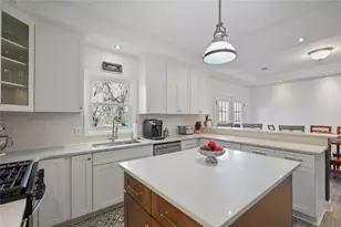 131 Holiday Street NE, Marietta, GA 30060 - Photo 8