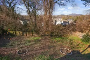 131 Holiday Street NE, Marietta, GA 30060 - Photo 26