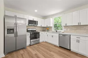 5242 Cindy Way, Stone Mountain, GA 30083 - Photo 10