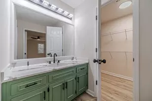 380 Cardigan Cir SW, Lilburn, GA 30047 - Photo 32