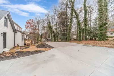 380 Cardigan Circle SW, Lilburn, GA 30047 - Photo 58