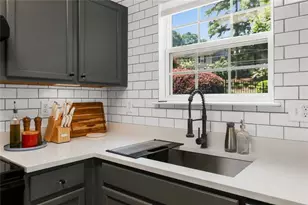 1870 Devon Dr, Atlanta, GA 30311 - Photo 6