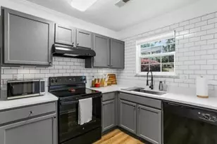 1870 Devon Dr, Atlanta, GA 30311 - Photo 4