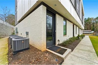 2424 Memorial Drive SE #7, Atlanta, GA 30317 - Photo 2