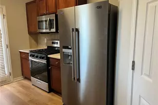 6614 Splashwater Dr, Flowery Branch, GA 30542 - Photo 8