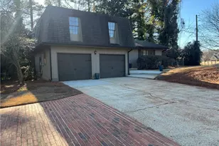 641 Emerald Forest Circle, Lawrenceville, GA 30044 - Photo 2