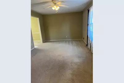 641 Emerald Forest Circle, Lawrenceville, GA 30044 - Photo 8