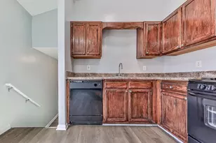 4375 Yellow Rose Dr, Austell, GA 30106 - Photo 8